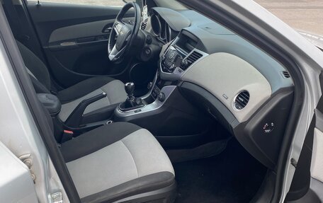 Chevrolet Cruze II, 2011 год, 630 000 рублей, 9 фотография