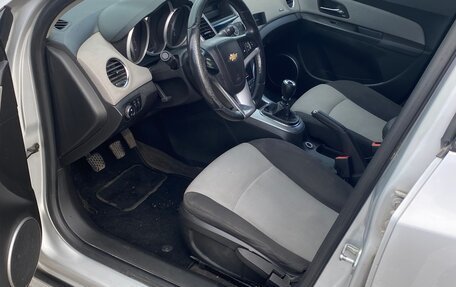 Chevrolet Cruze II, 2011 год, 630 000 рублей, 8 фотография