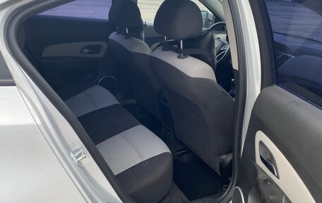 Chevrolet Cruze II, 2011 год, 630 000 рублей, 10 фотография