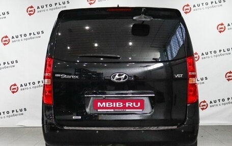Hyundai Grand Starex Grand Starex I рестайлинг 2, 2015 год, 2 599 000 рублей, 4 фотография