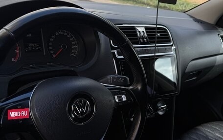 Volkswagen Polo VI (EU Market), 2017 год, 1 200 000 рублей, 6 фотография