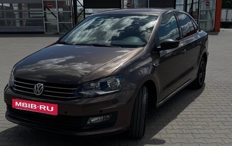 Volkswagen Polo VI (EU Market), 2017 год, 1 200 000 рублей, 2 фотография