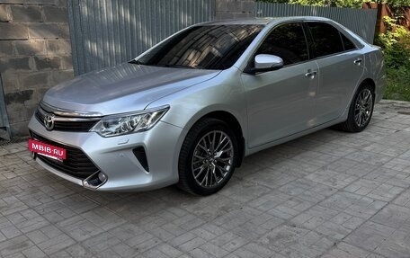 Toyota Camry, 2015 год, 2 100 000 рублей, 2 фотография