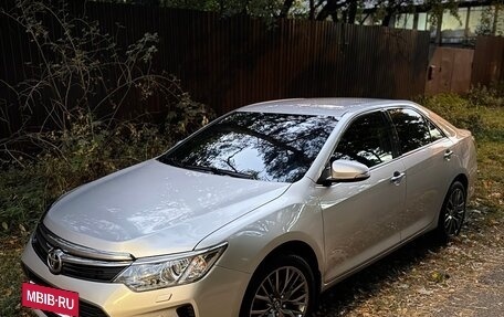 Toyota Camry, 2015 год, 2 100 000 рублей, 8 фотография