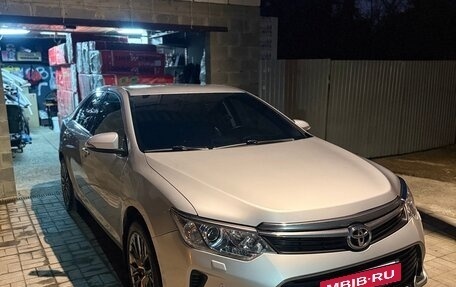 Toyota Camry, 2015 год, 2 100 000 рублей, 12 фотография