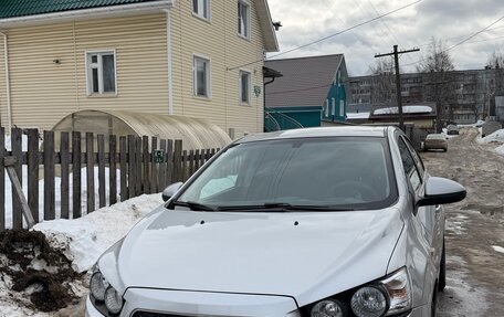 Chevrolet Aveo III, 2013 год, 600 000 рублей, 1 фотография