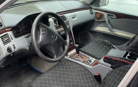 Mercedes-Benz E-Класс, 1997 год, 400 000 рублей, 1 фотография