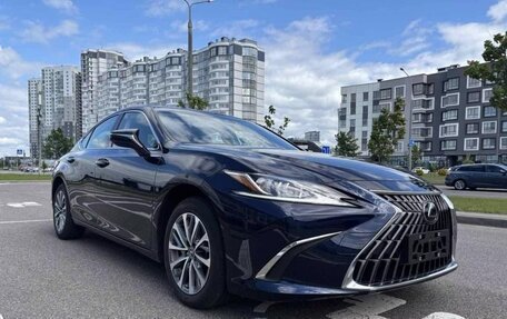 Lexus ES VII, 2022 год, 3 800 000 рублей, 1 фотография