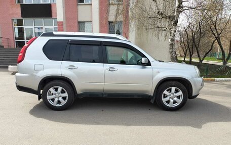 Nissan X-Trail, 2010 год, 1 080 000 рублей, 2 фотография