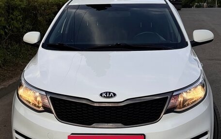 KIA Rio III рестайлинг, 2015 год, 1 020 000 рублей, 2 фотография