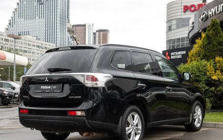 Mitsubishi Outlander III рестайлинг 3, 2013 год, 1 198 000 рублей, 4 фотография
