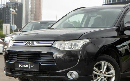 Mitsubishi Outlander III рестайлинг 3, 2013 год, 1 198 000 рублей, 16 фотография