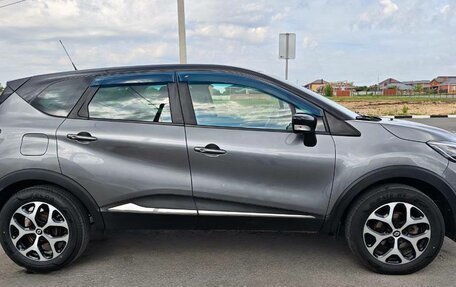 Renault Kaptur I рестайлинг, 2017 год, 1 590 000 рублей, 5 фотография