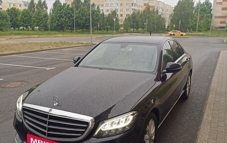 Mercedes-Benz C-Класс, 2018 год, 2 550 000 рублей, 3 фотография