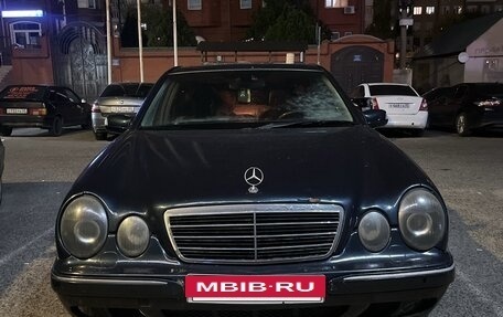 Mercedes-Benz E-Класс, 1997 год, 400 000 рублей, 4 фотография