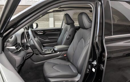 Toyota Highlander, 2026 год, 4 790 000 рублей, 12 фотография