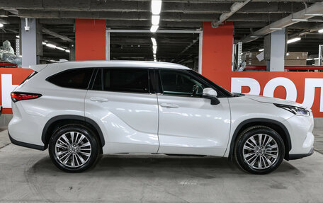 Toyota Highlander, 2025 год, 5 698 000 рублей, 4 фотография