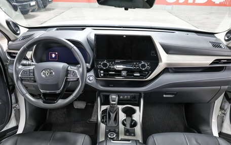 Toyota Highlander, 2025 год, 5 698 000 рублей, 14 фотография