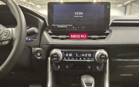 Toyota RAV4, 2024 год, 3 890 000 рублей, 19 фотография