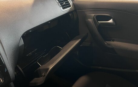 Volkswagen Polo VI (EU Market), 2014 год, 500 000 рублей, 27 фотография