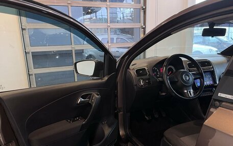 Volkswagen Polo VI (EU Market), 2014 год, 500 000 рублей, 18 фотография