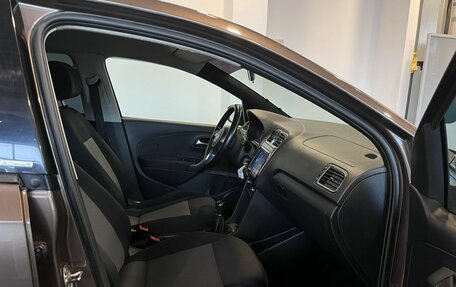 Volkswagen Polo VI (EU Market), 2014 год, 500 000 рублей, 26 фотография