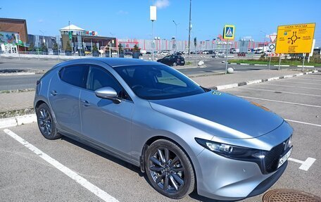 Mazda 3, 2021 год, 1 400 000 рублей, 4 фотография