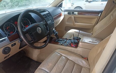 Volkswagen Touareg III, 2004 год, 420 000 рублей, 5 фотография