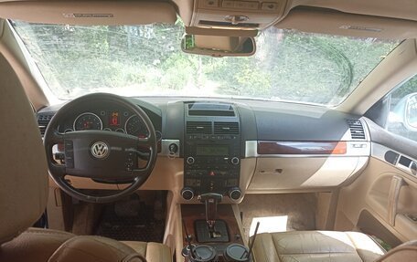 Volkswagen Touareg III, 2004 год, 420 000 рублей, 6 фотография