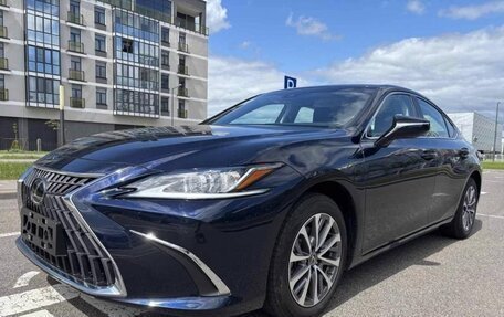 Lexus ES VII, 2022 год, 3 800 000 рублей, 2 фотография