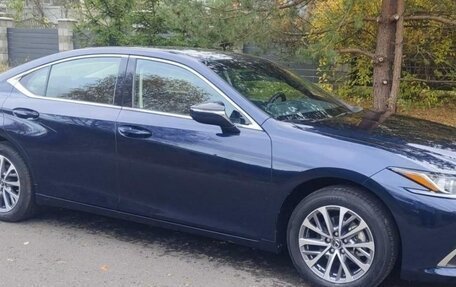 Lexus ES VII, 2022 год, 3 800 000 рублей, 4 фотография