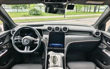 Mercedes-Benz GLC, 2023 год, 7 590 000 рублей, 11 фотография