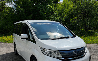 Honda Stepwgn IV, 2015 год, 1 800 000 рублей, 1 фотография