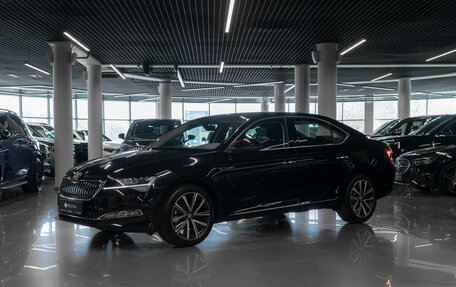 Skoda Superb III рестайлинг, 2025 год, 3 250 000 рублей, 1 фотография