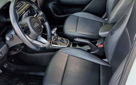 KIA Rio IV, 2017 год, 1 950 000 рублей, 10 фотография