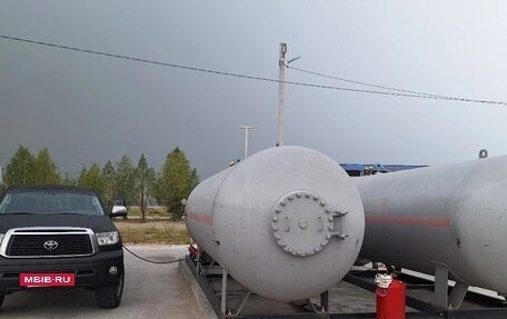 Toyota Tundra II, 2011 год, 3 500 000 рублей, 4 фотография