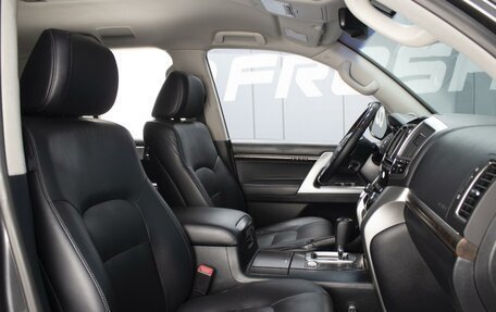 Toyota Land Cruiser 200, 2013 год, 3 900 000 рублей, 7 фотография