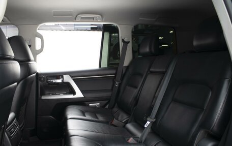 Toyota Land Cruiser 200, 2013 год, 3 900 000 рублей, 9 фотография