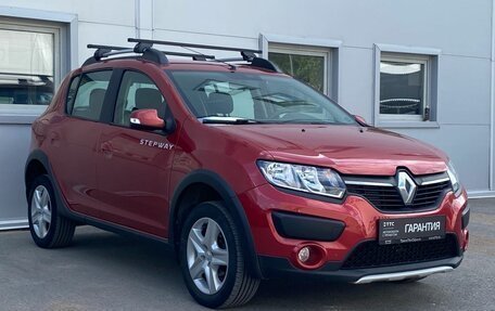 Renault Sandero II рестайлинг, 2015 год, 950 000 рублей, 3 фотография