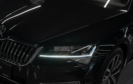 Skoda Superb III рестайлинг, 2025 год, 3 250 000 рублей, 23 фотография