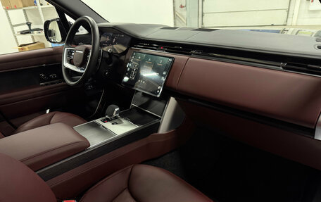 Land Rover Range Rover IV рестайлинг, 2026 год, 23 990 000 рублей, 15 фотография