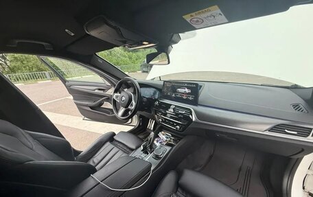 BMW 5 серия, 2021 год, 5 255 000 рублей, 6 фотография