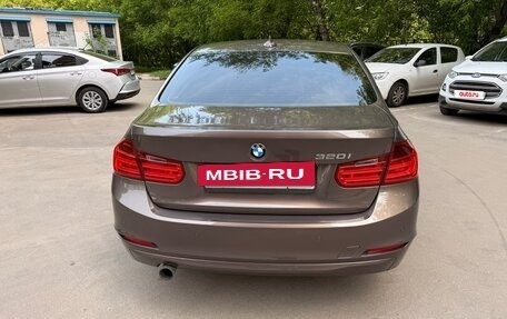 BMW 3 серия, 2012 год, 1 400 000 рублей, 4 фотография