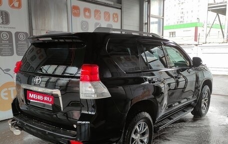 Toyota Land Cruiser Prado 150 рестайлинг 2, 2012 год, 3 250 000 рублей, 4 фотография