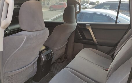 Toyota Land Cruiser Prado 150 рестайлинг 2, 2012 год, 3 250 000 рублей, 9 фотография