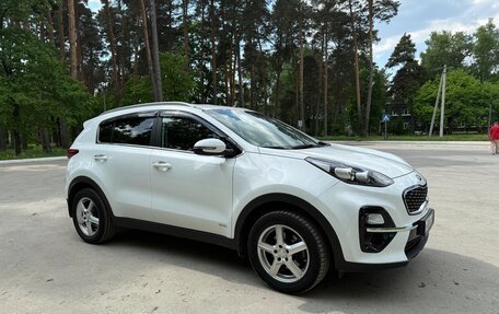 KIA Sportage IV рестайлинг, 2019 год, 2 600 000 рублей, 4 фотография