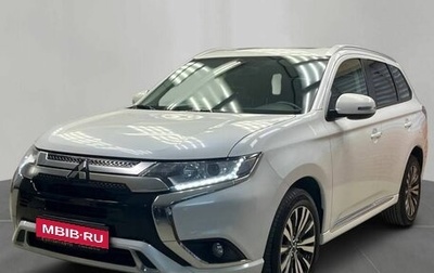 Mitsubishi Outlander III рестайлинг 3, 2022 год, 2 550 000 рублей, 1 фотография