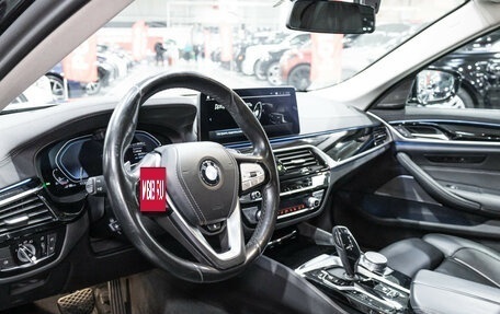 BMW 5 серия, 2021 год, 4 499 000 рублей, 14 фотография