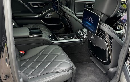 Mercedes-Benz Maybach S-Класс, 2023 год, 28 000 000 рублей, 4 фотография