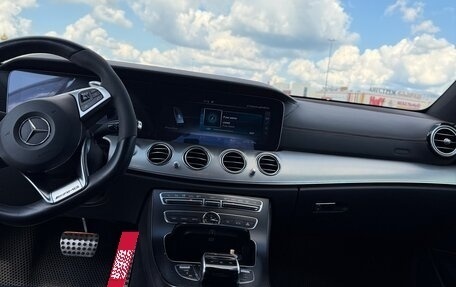 Mercedes-Benz E-Класс AMG, 2017 год, 4 100 000 рублей, 18 фотография